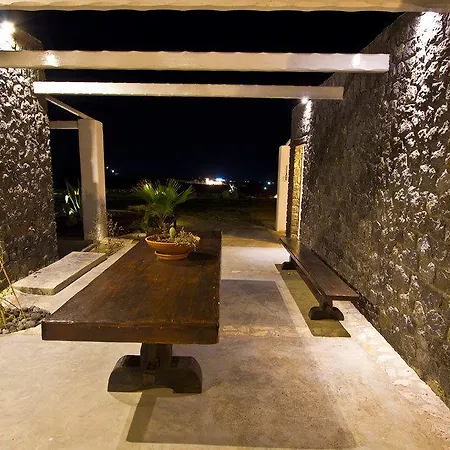 Thea Luxury Fira (Santorini)