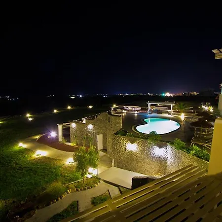 Thea Luxury Aparthotel 4*