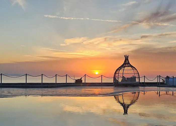 Thea Luxury شقة فندقية 4*