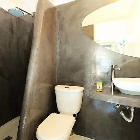 Thea Luxury 3*