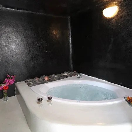 Thea Luxury Aparthotel