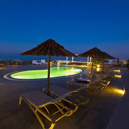 Thea Luxury Apartahotel