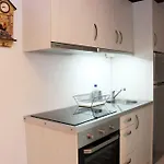 Thea Luxury Fira (Santorini)