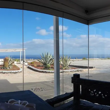 Thea Luxury 4* Firá