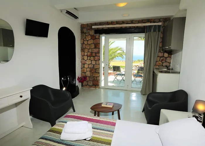 Aparthotel Thea Luxury Fira (Santorini)