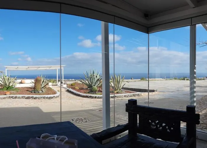 Thea Luxury 4* Fira (Santorini)