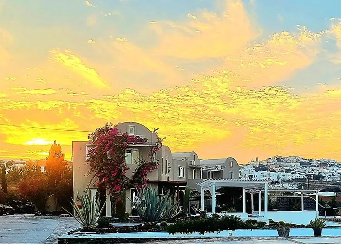 Thea Luxury 4* Fira (Santorini)