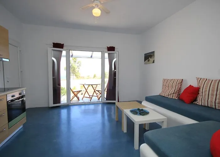 Thea Luxury Aparthotel Fira (Santorini)